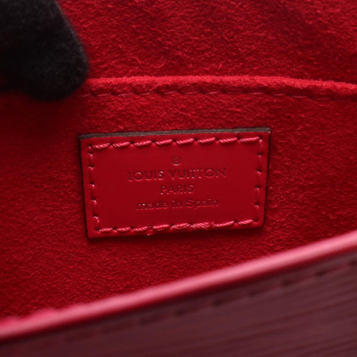 Louis Vuitton Epi Petit Sac Plat