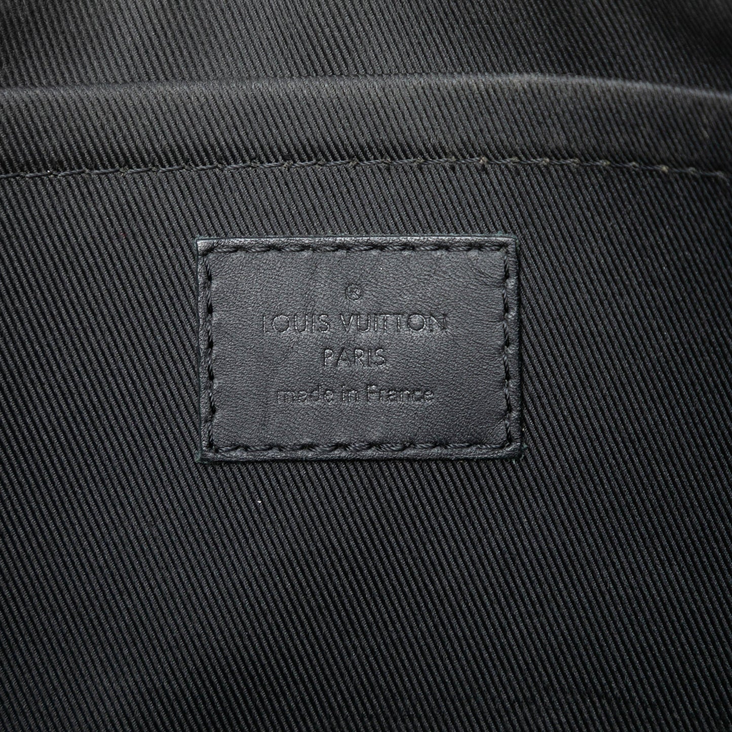Damier Infini Pochette Discovery GM