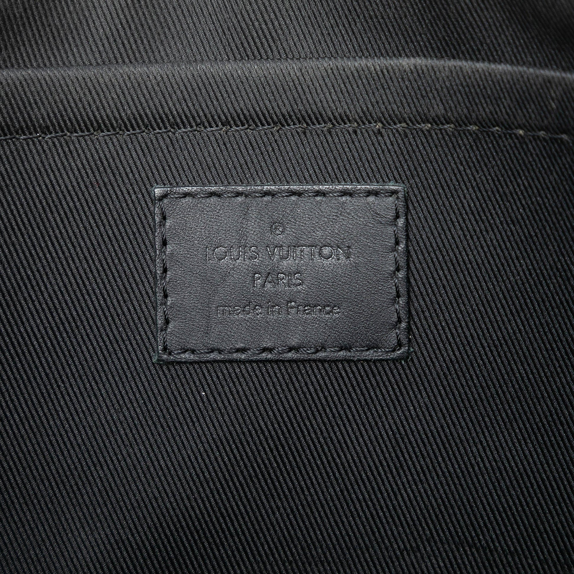 Damier Infini Pochette Discovery GM
