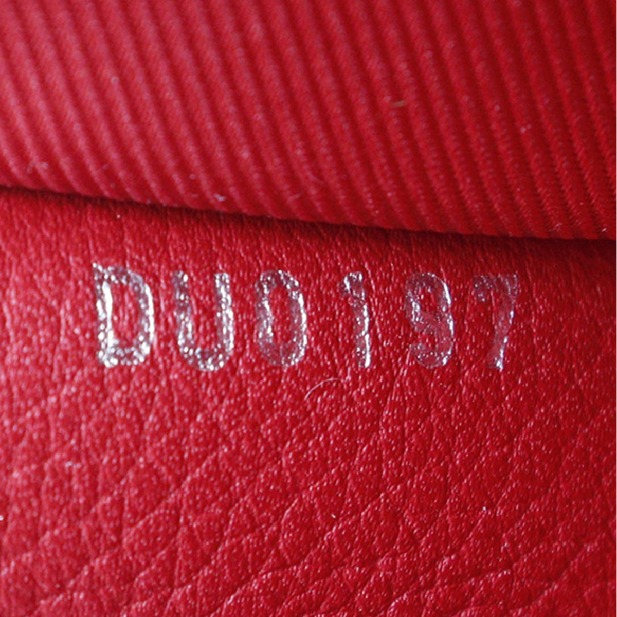 Louis Vuitton Leather Lockme II BB