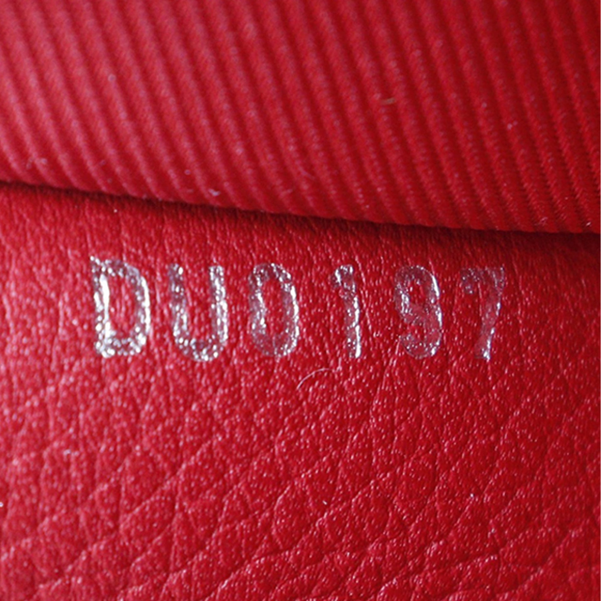 Louis Vuitton Leather Lockme II BB