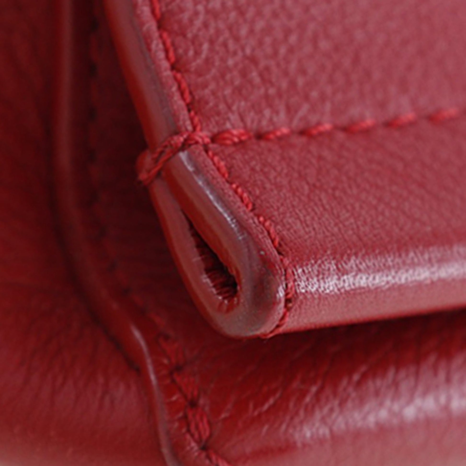 Louis Vuitton Leather Lockme II BB