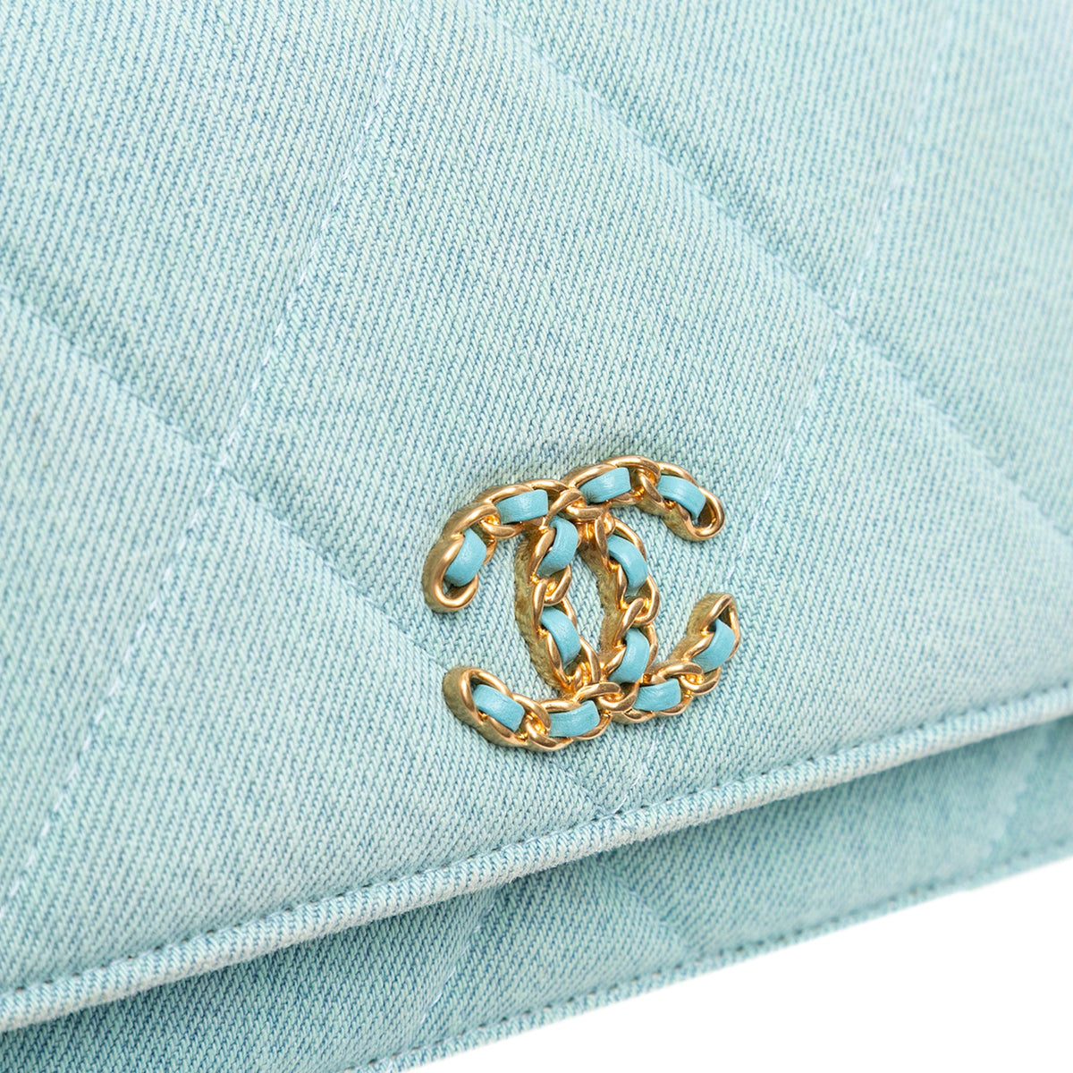 Chanel Denim 19 Wallet on Chain