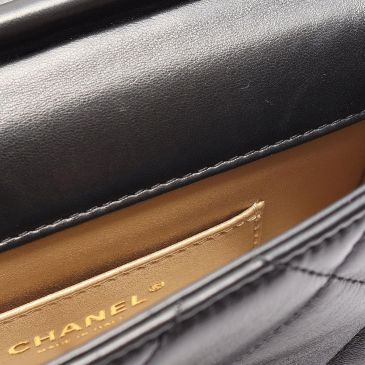 Chanel Mini CC Quilted Lambskin Pearl Flap — Black