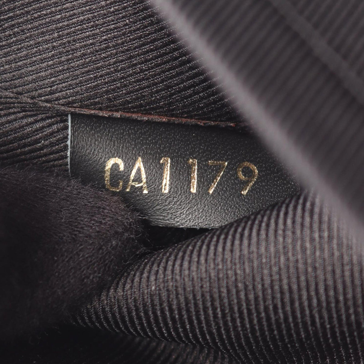 Louis Vuitton Monogram Saintonge