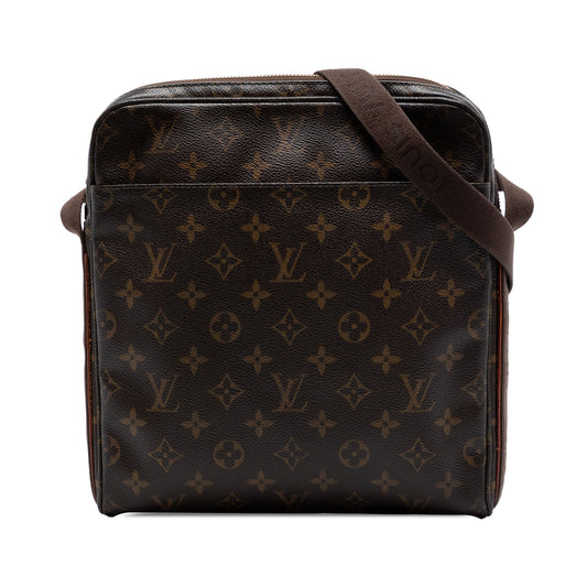Louis Vuitton Monogram Trotteur Beaubourg
