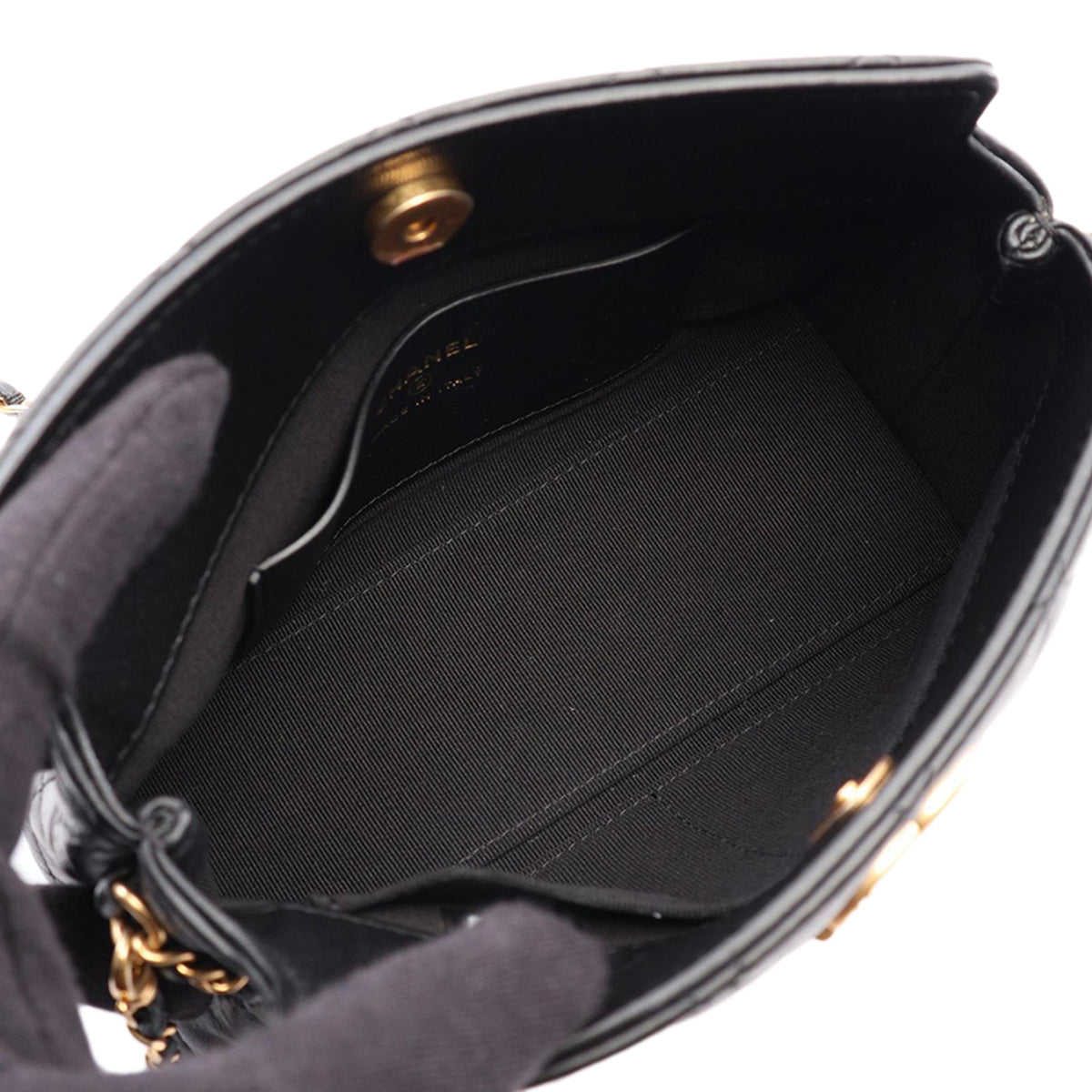 Chanel Quilted Lambskin Leo Shoulder Bag — Black