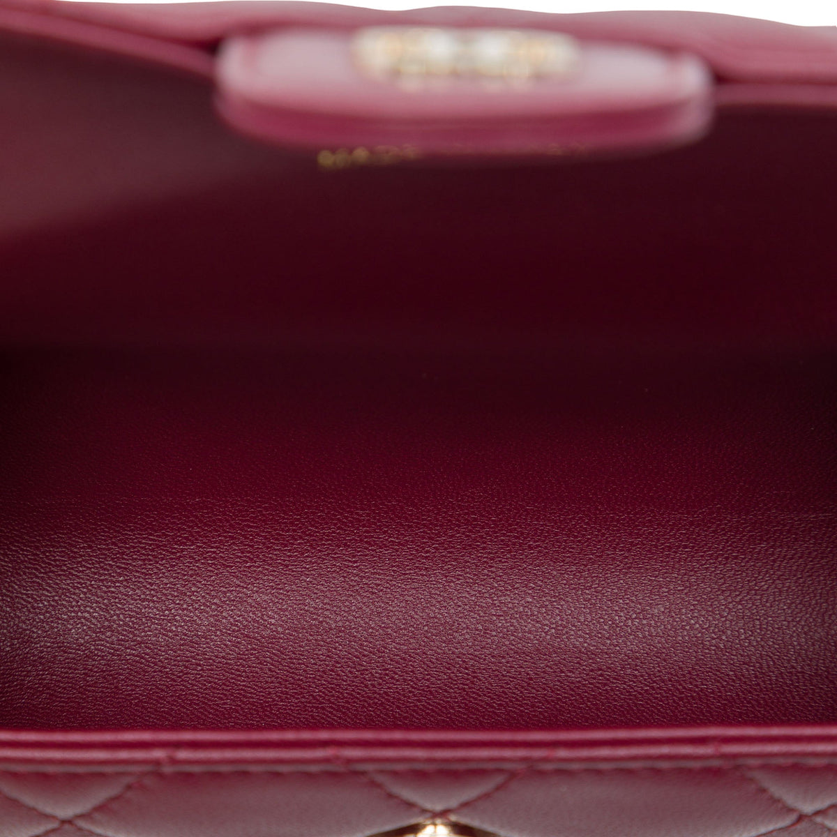 Chanel Quilted Lambskin Box Of Secrets Card Holder With Chain — Red