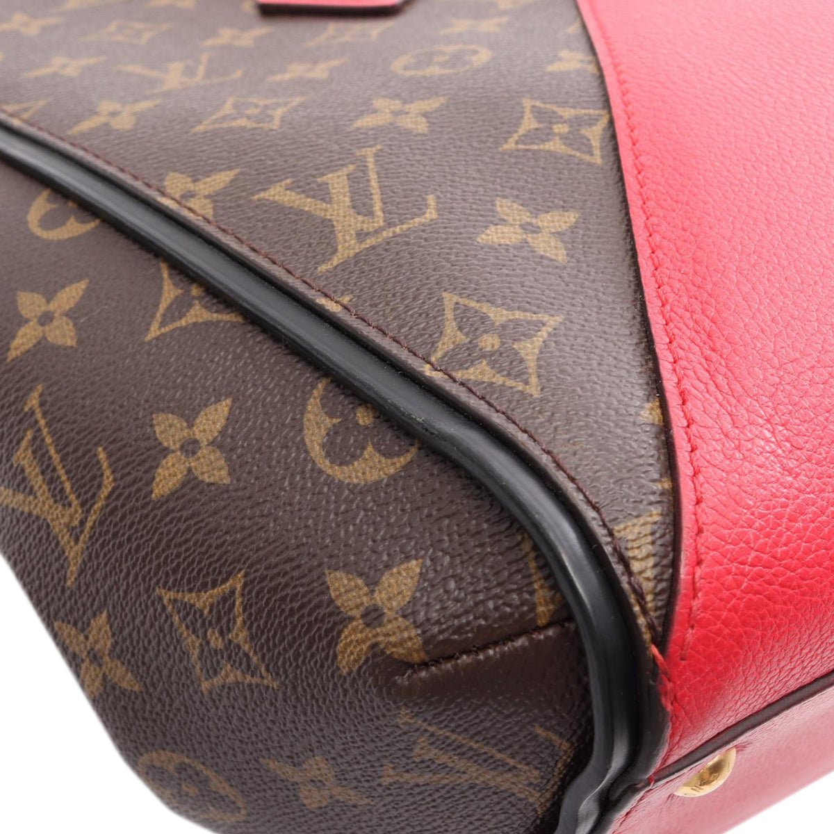 Louis Vuitton Monogram Kimono MM