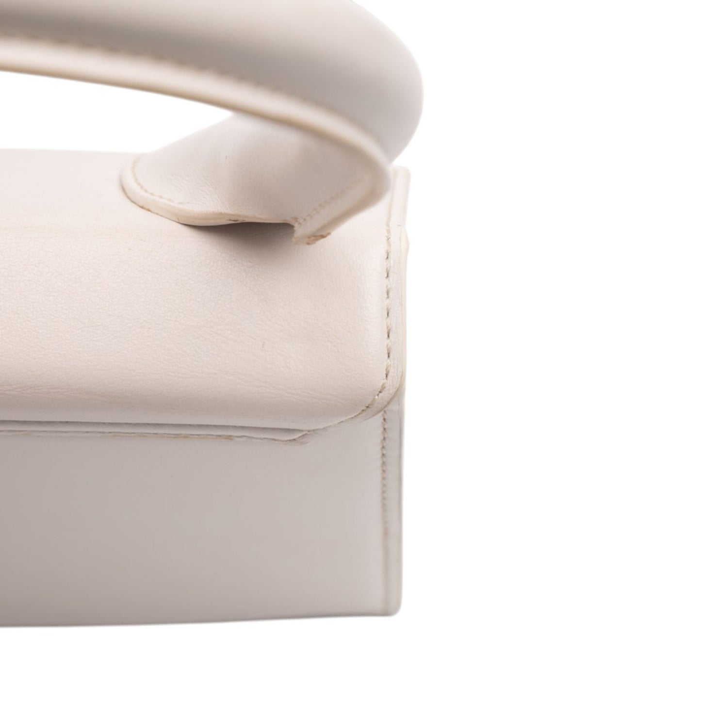 Jacquemus Leather Le Chiquito Moyen