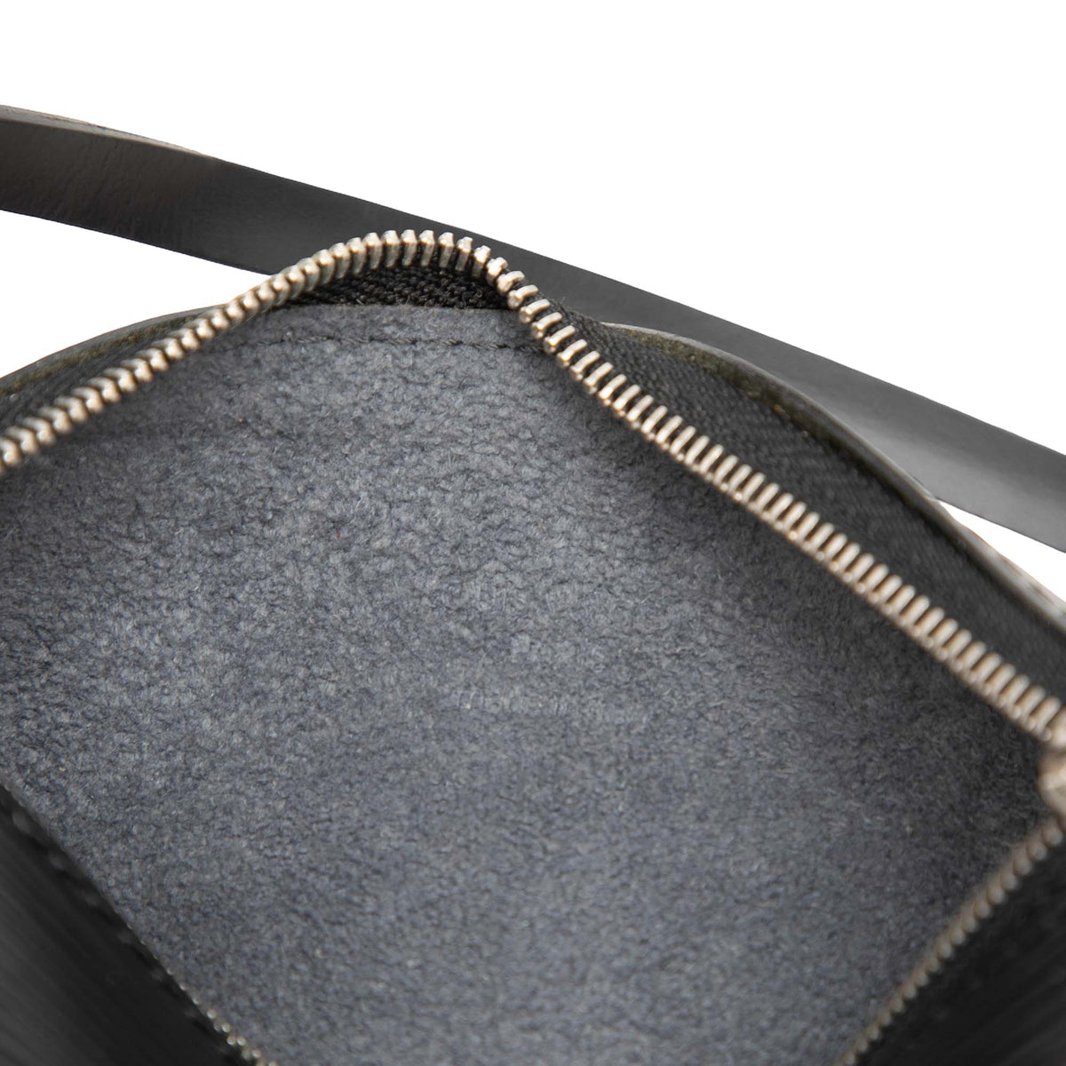 Louis Vuitton Epi Pochette Soufflot — Black