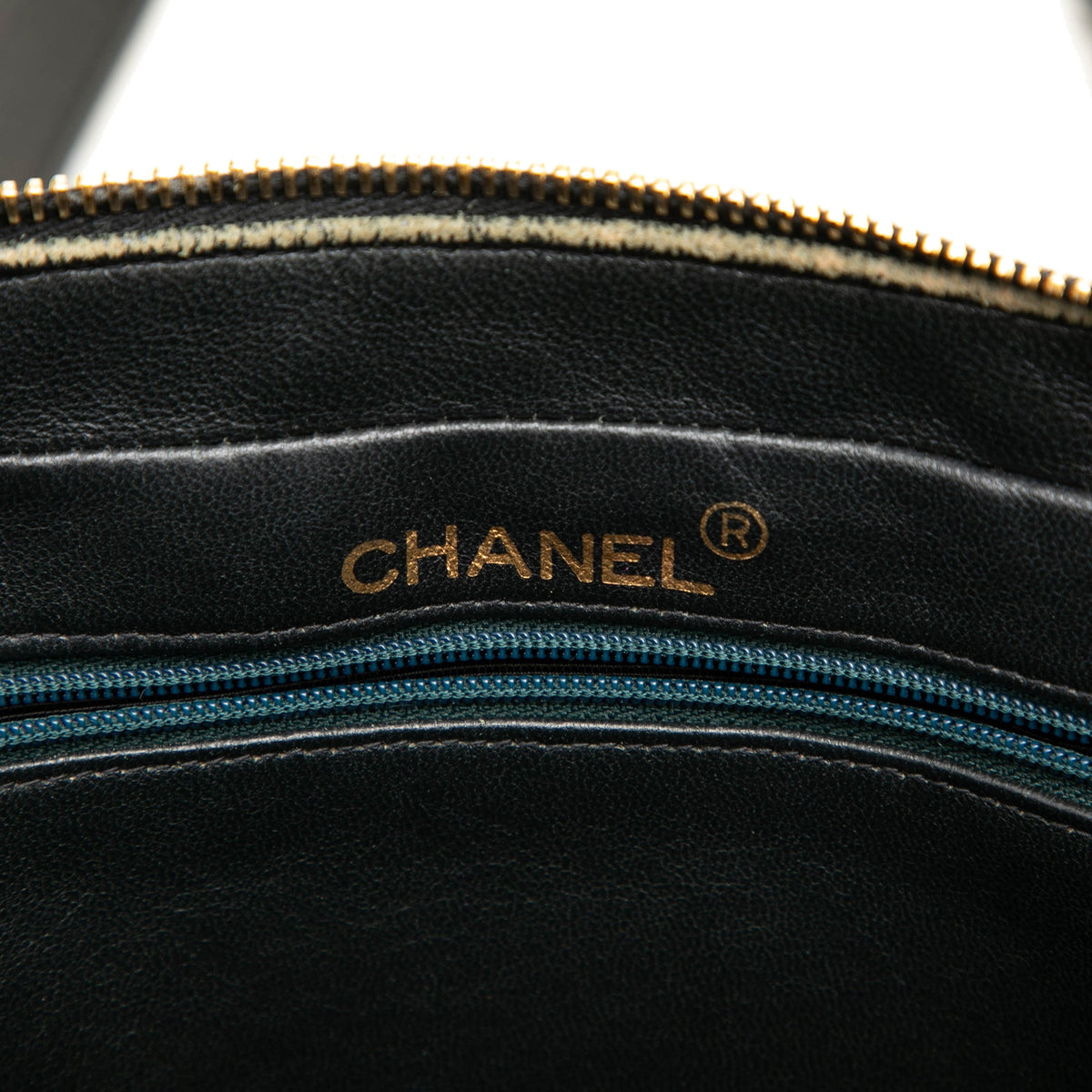Chanel Quilted Lambskin Shoulder Bag — Black