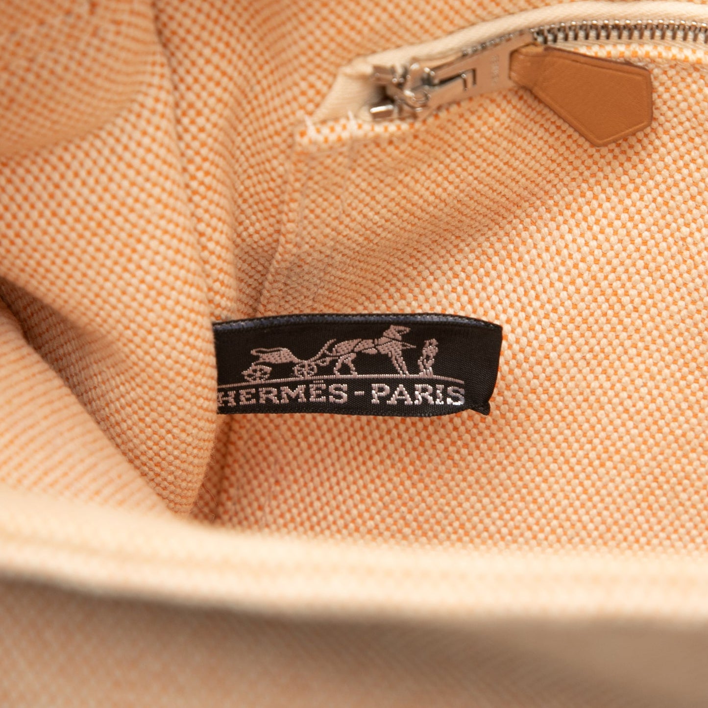 Hermès Canvas Fourre Tout Besace MM