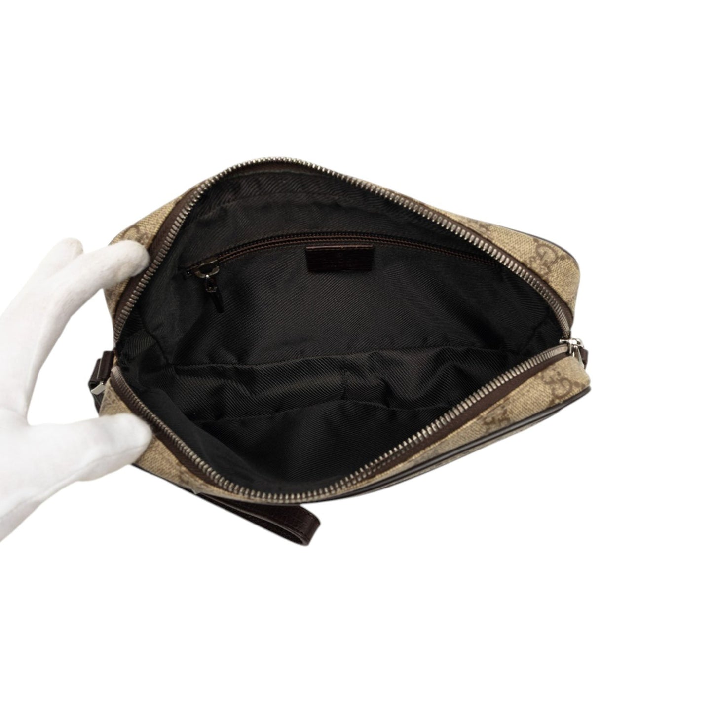 Gucci GG Supreme Clutch