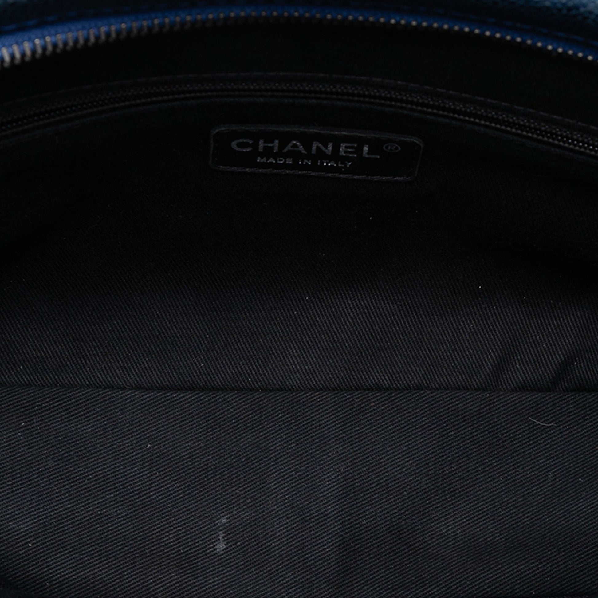Chanel Jumbo Quilted Caviar Easy Flap