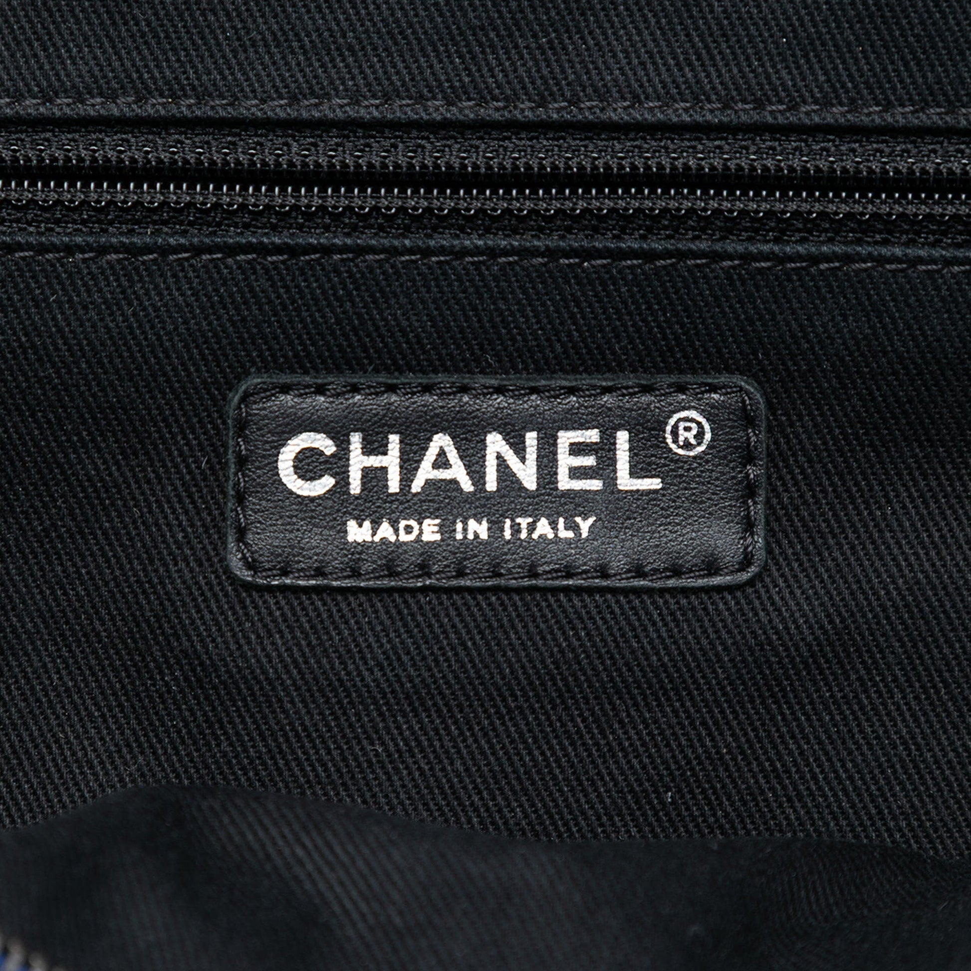 Chanel Jumbo Quilted Caviar Easy Flap
