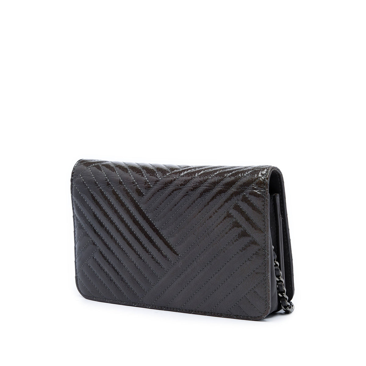 Chanel CC Distressed Chevron Patent Crossing Wallet On Chain — Brown