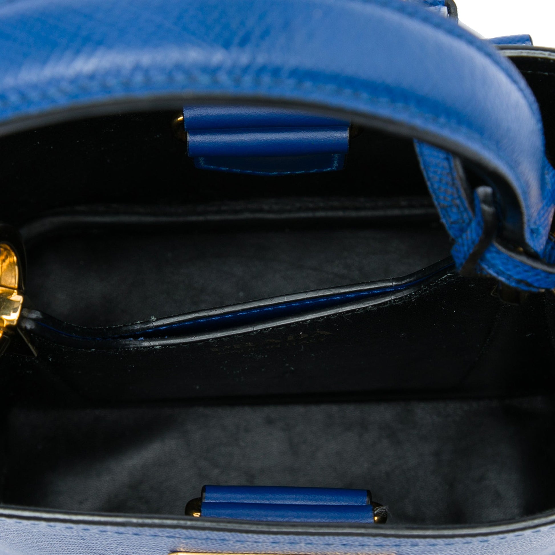 Prada Small Saffiano Cuir Panier Satchel