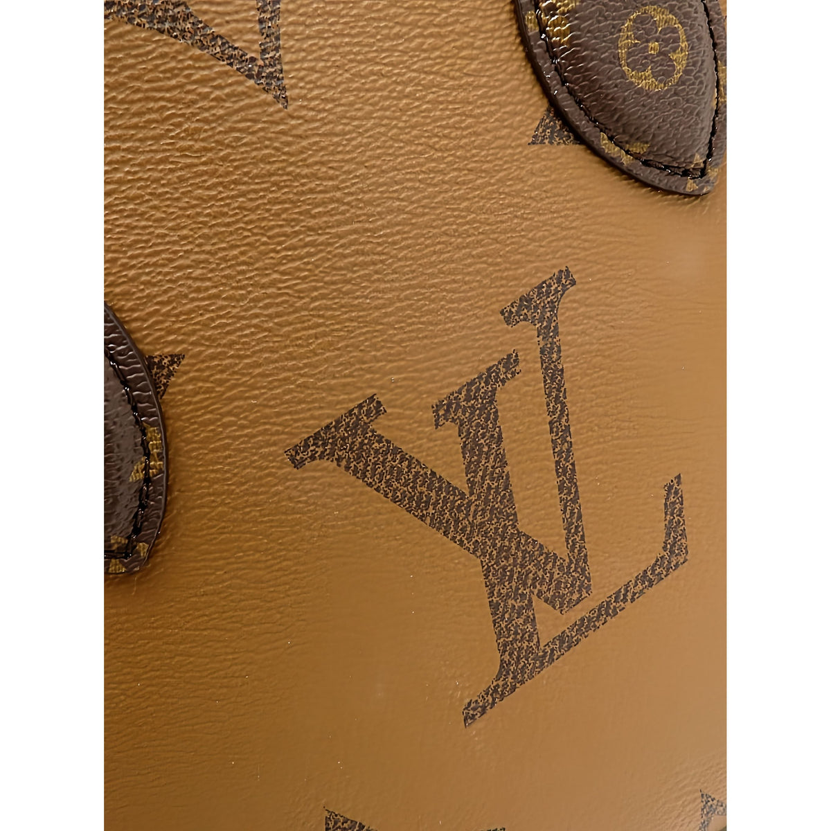 Louis Vuitton Monogram Reverse Giant OnTheGo PM — Brown