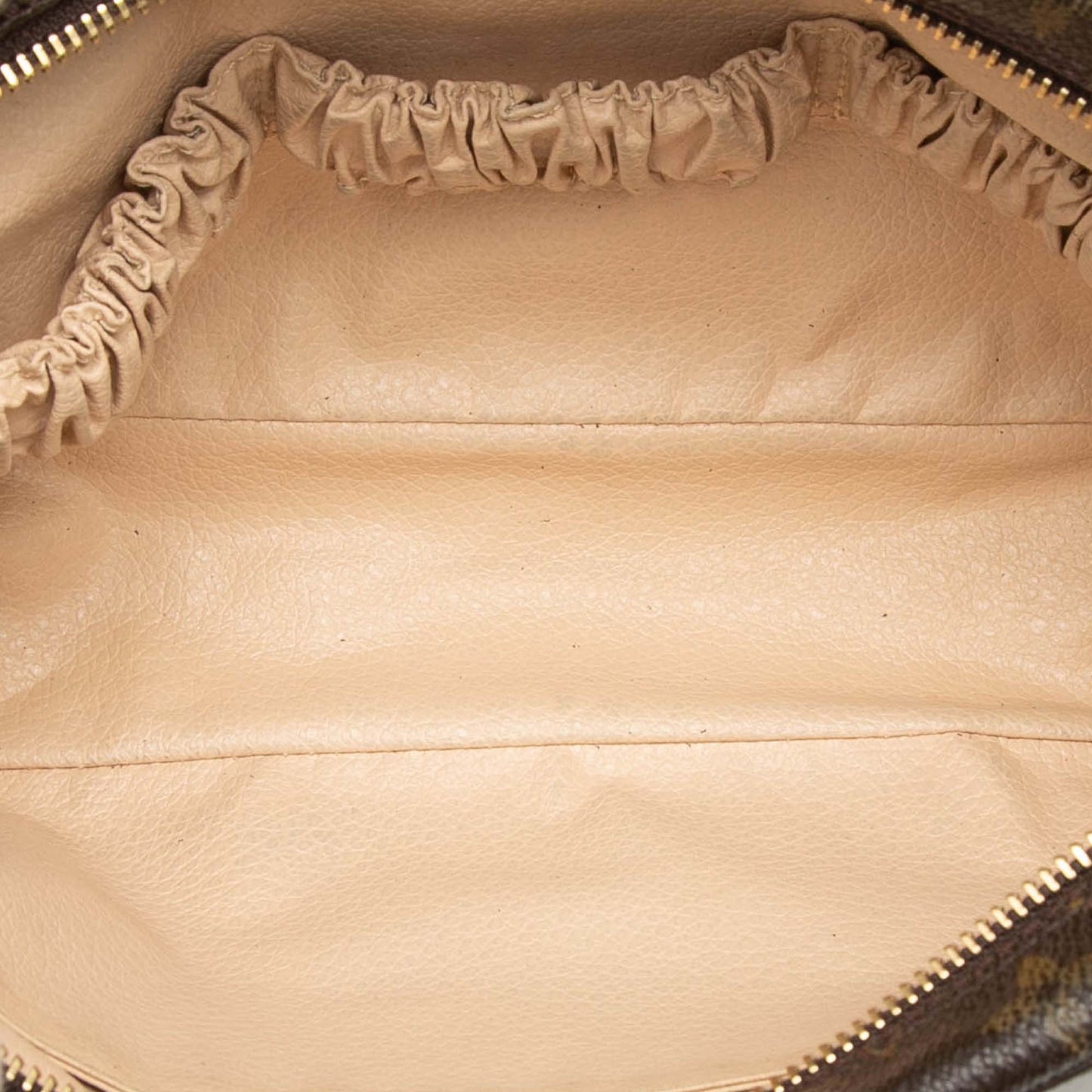 Louis Vuitton Monogram Trousse Toilette 23