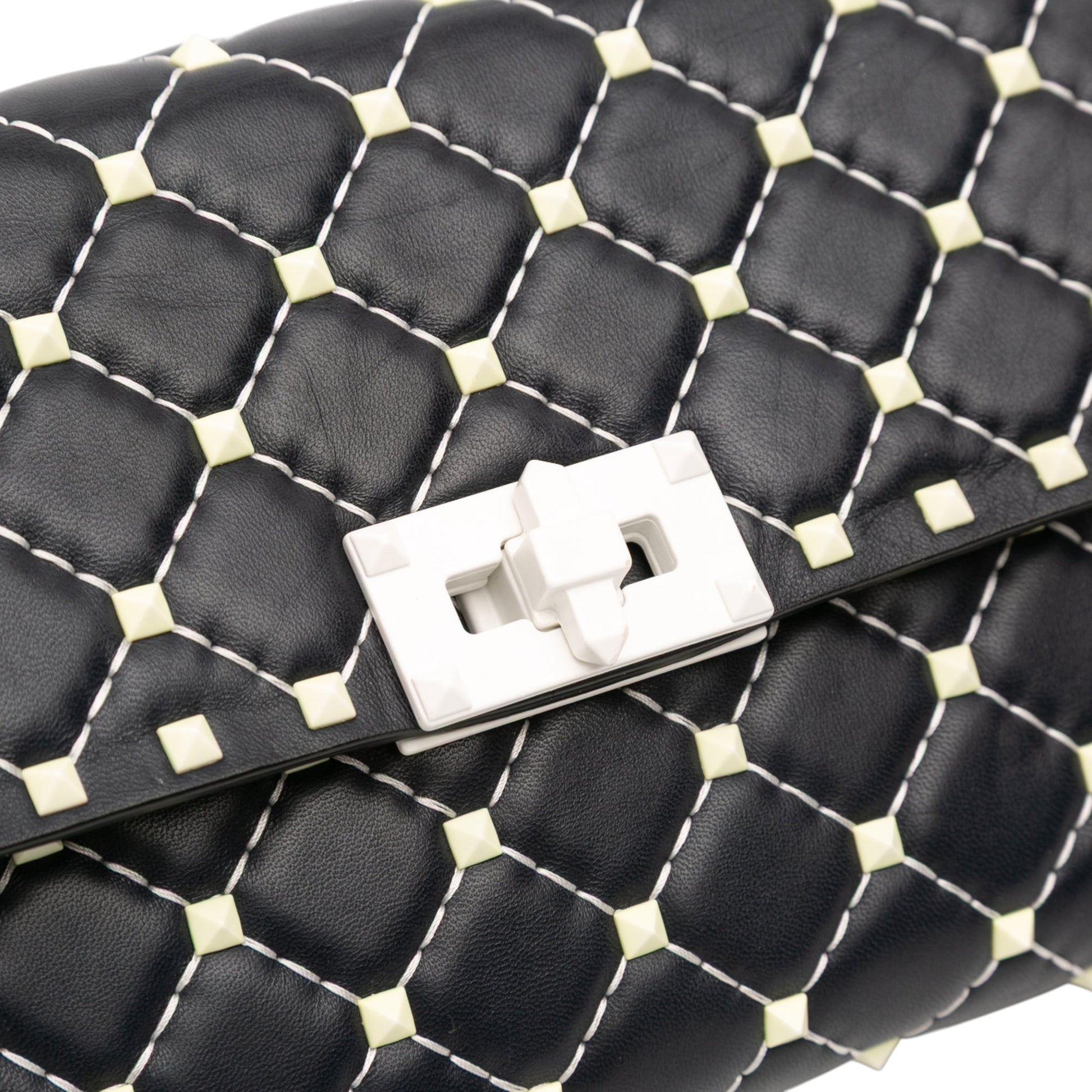Valentino Quilted Lambskin Free Rockstud Spike Wallet On Chain