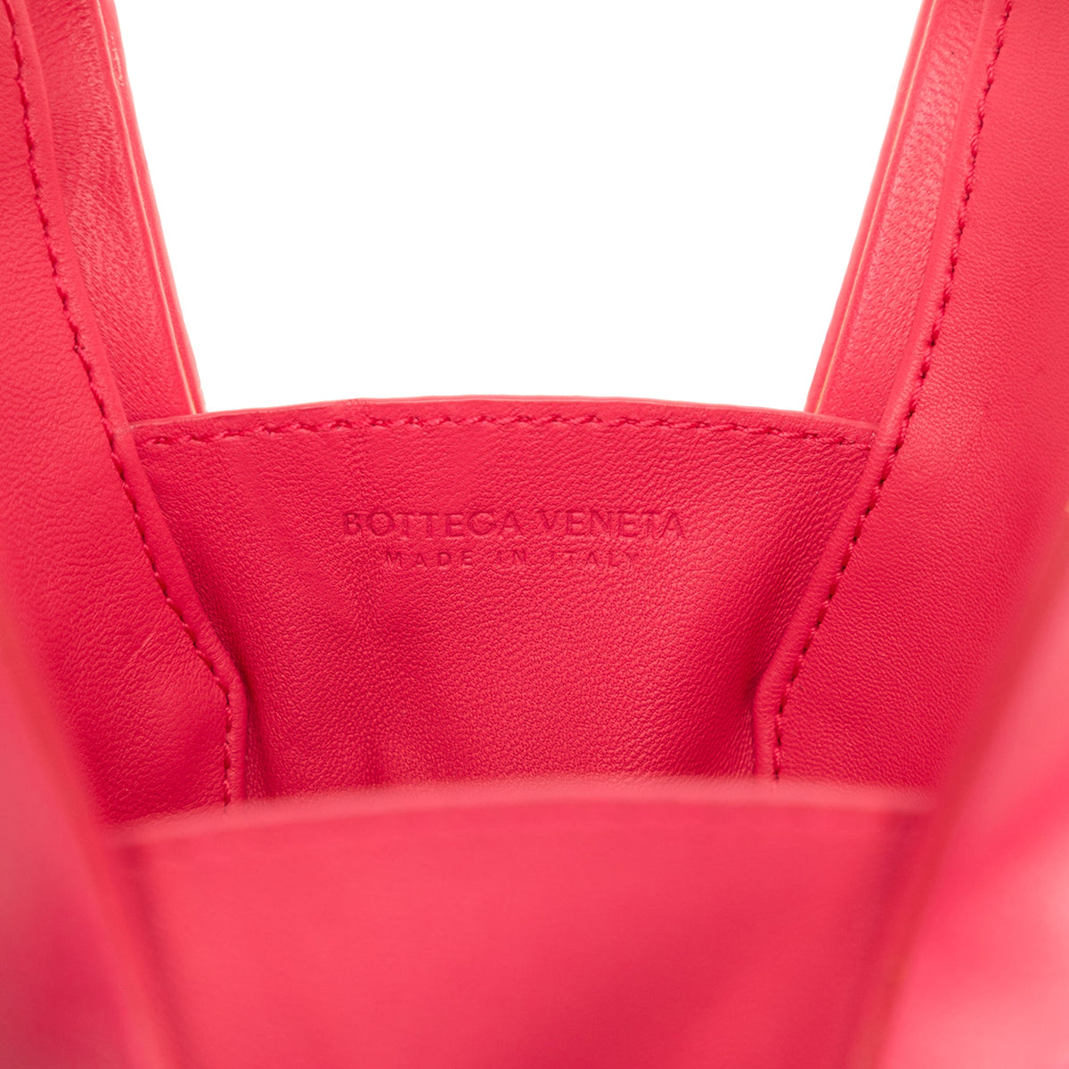 Bottega Veneta Calfskin The Whirl Clutch — Pink