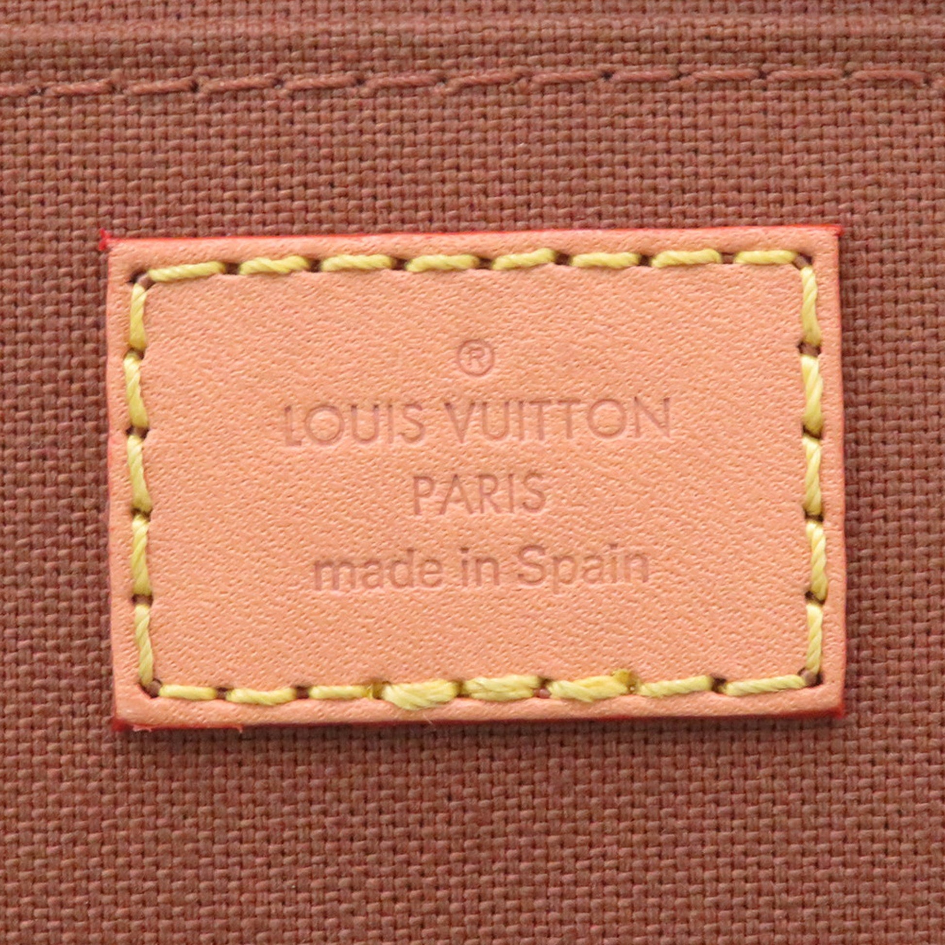 Louis Vuitton Monogram Petit Sac Plat