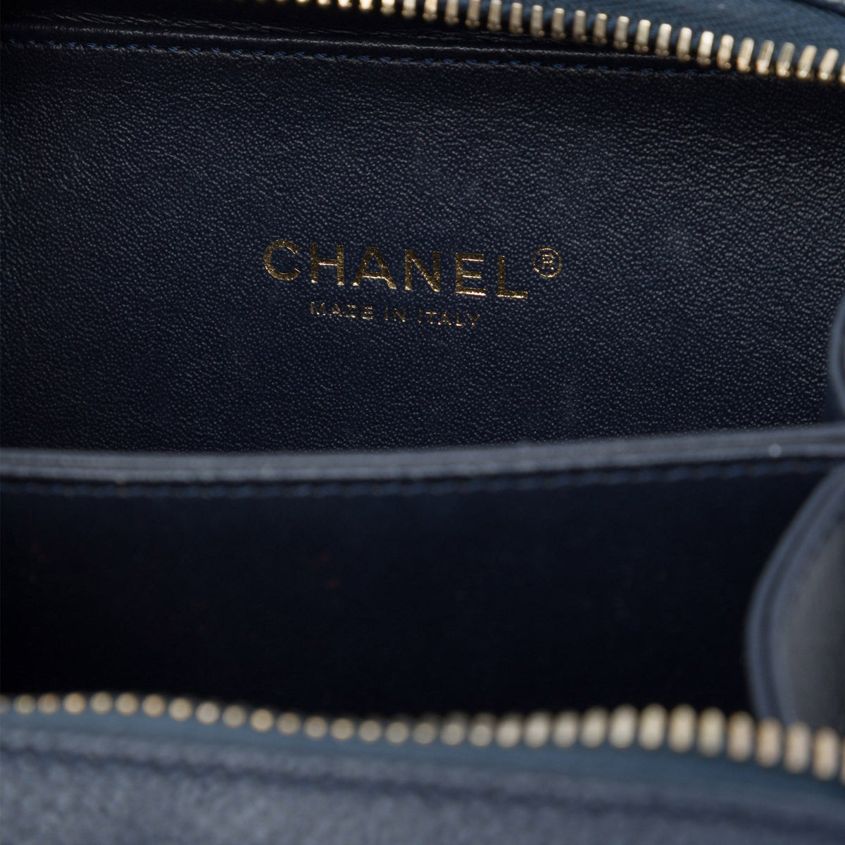 Chanel Small Caviar CC Filigree Vanity Case — Blue