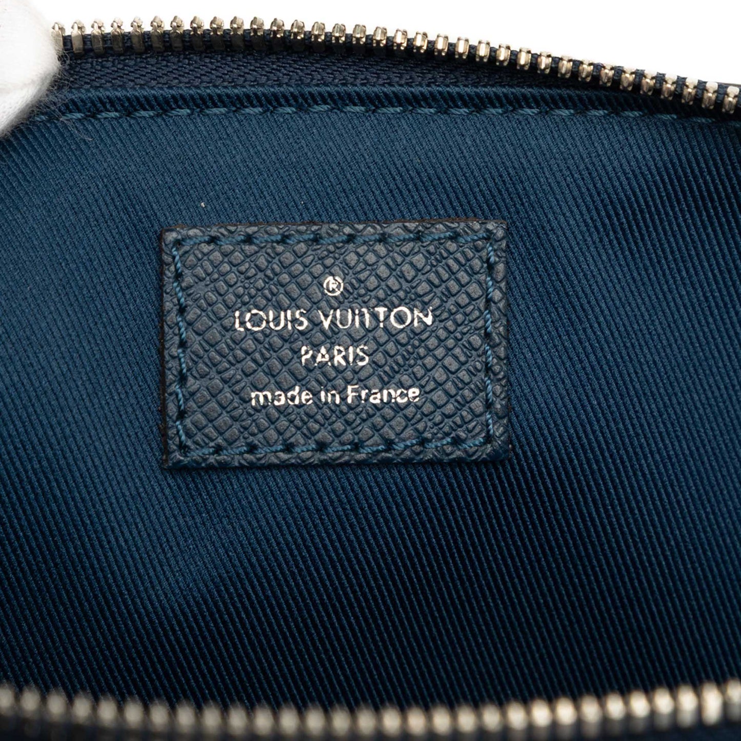 Louis Vuitton Taiga Anton Soft Briefcase