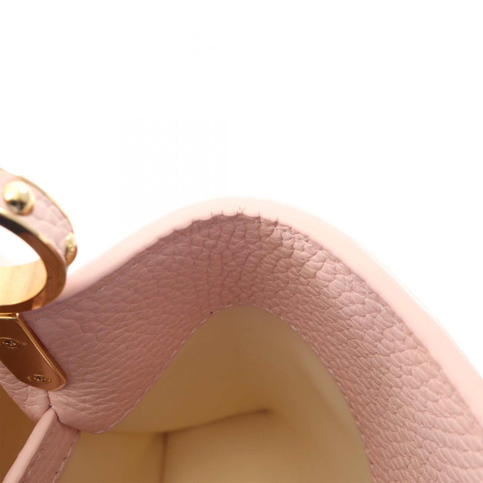 Louis Vuitton Taurillon Capucines BB