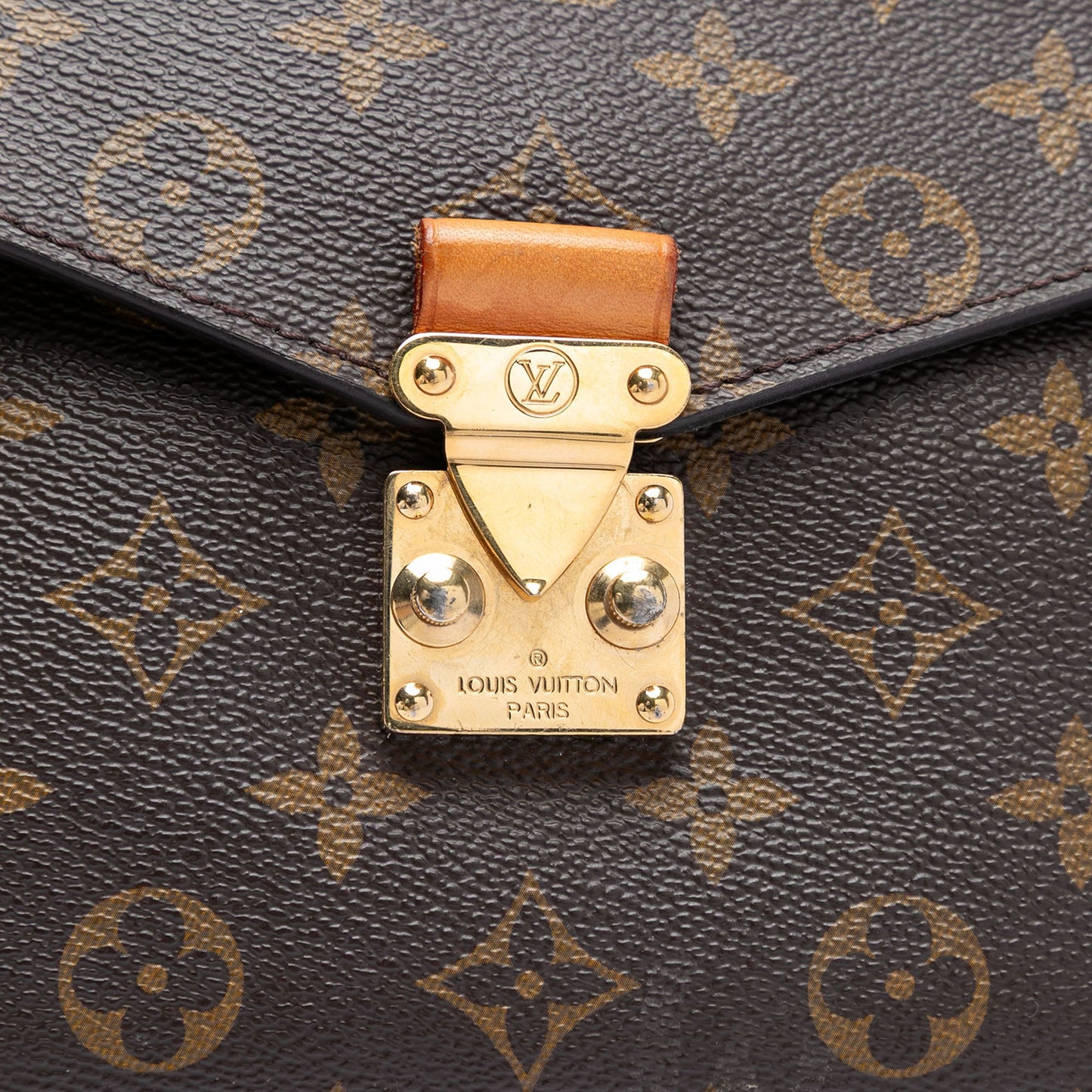 Louis Vuitton Monogram Pochette Metis