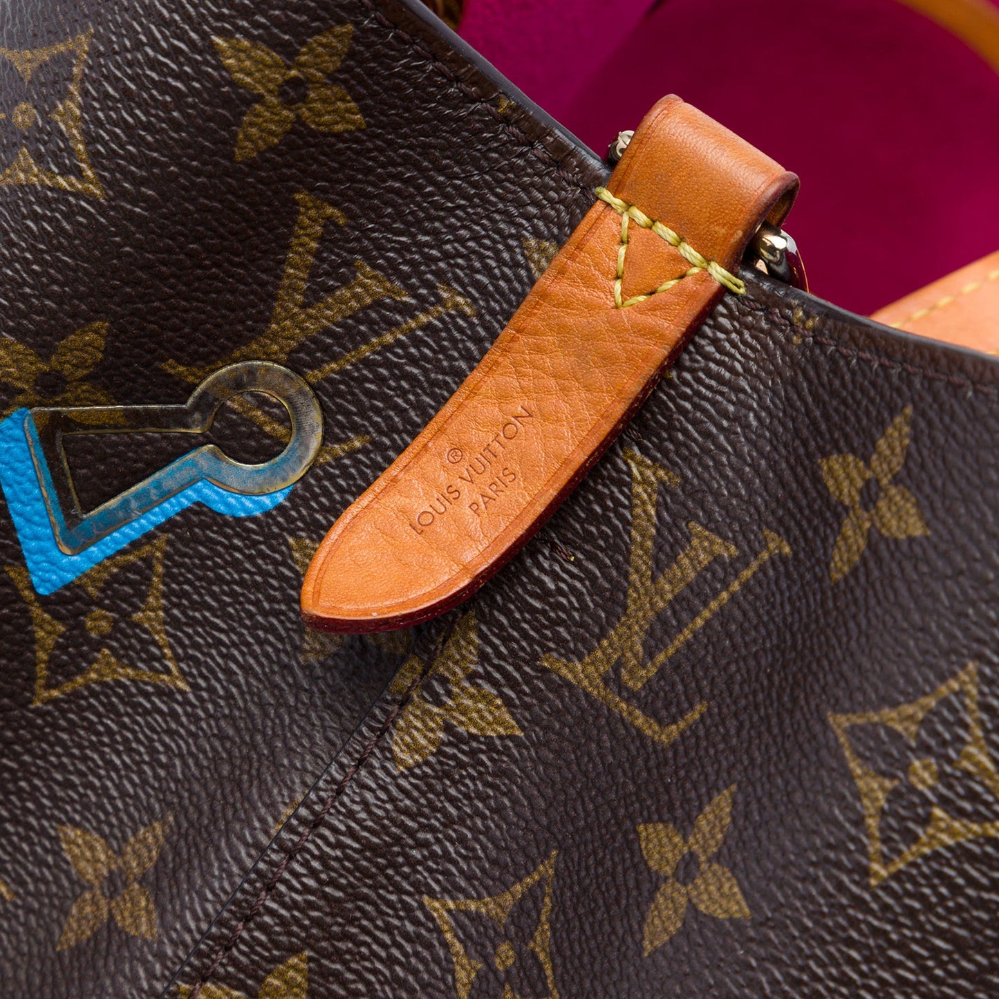 Louis Vuitton Monogram Love Lock Neonoe MM