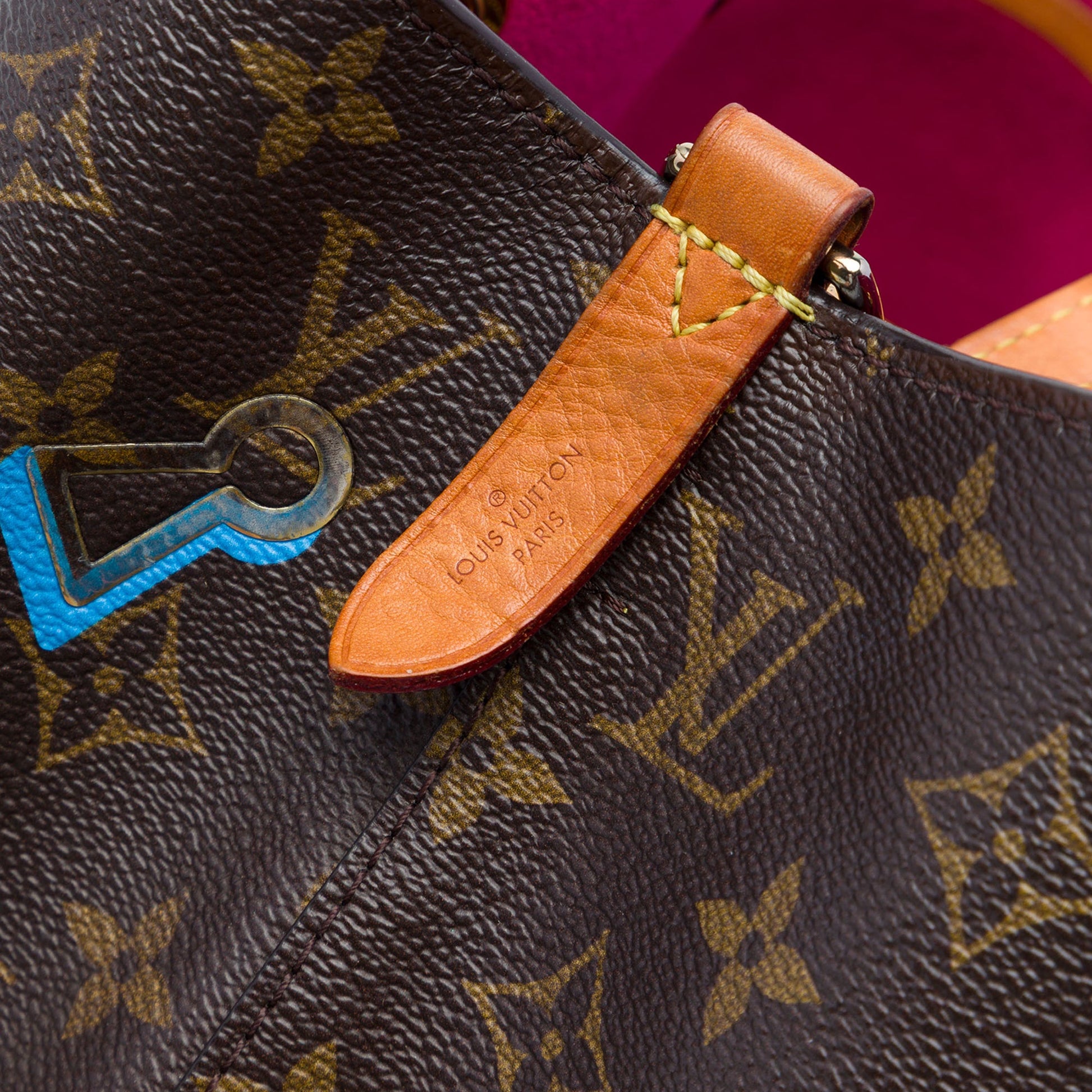 Louis Vuitton Monogram Love Lock Neonoe MM