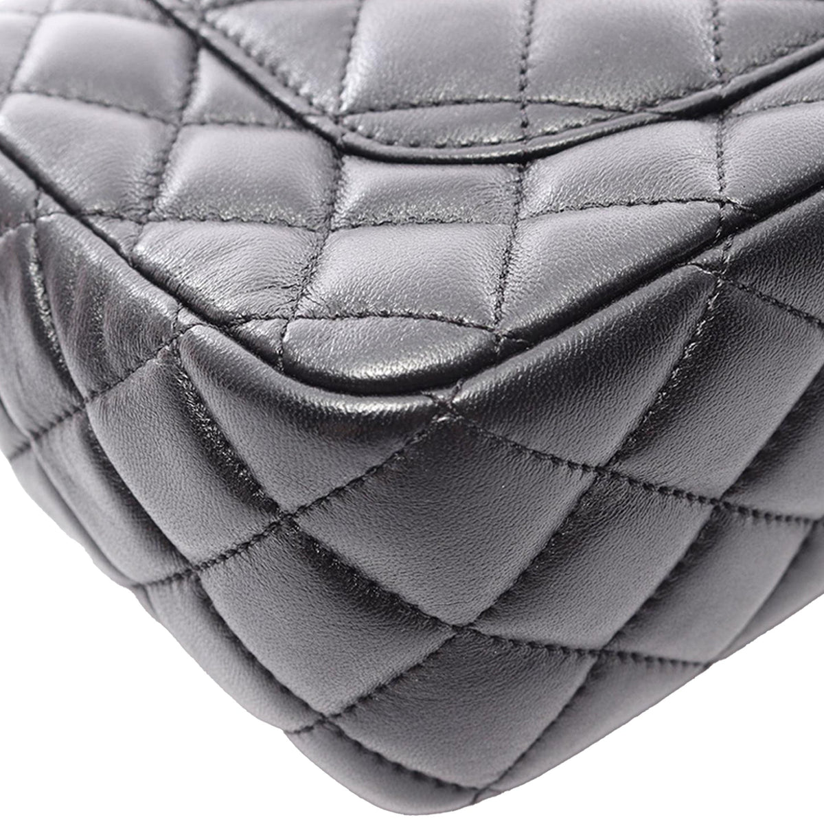 Chanel Medium Quilted Lambskin Golden Links Top Handle Flap