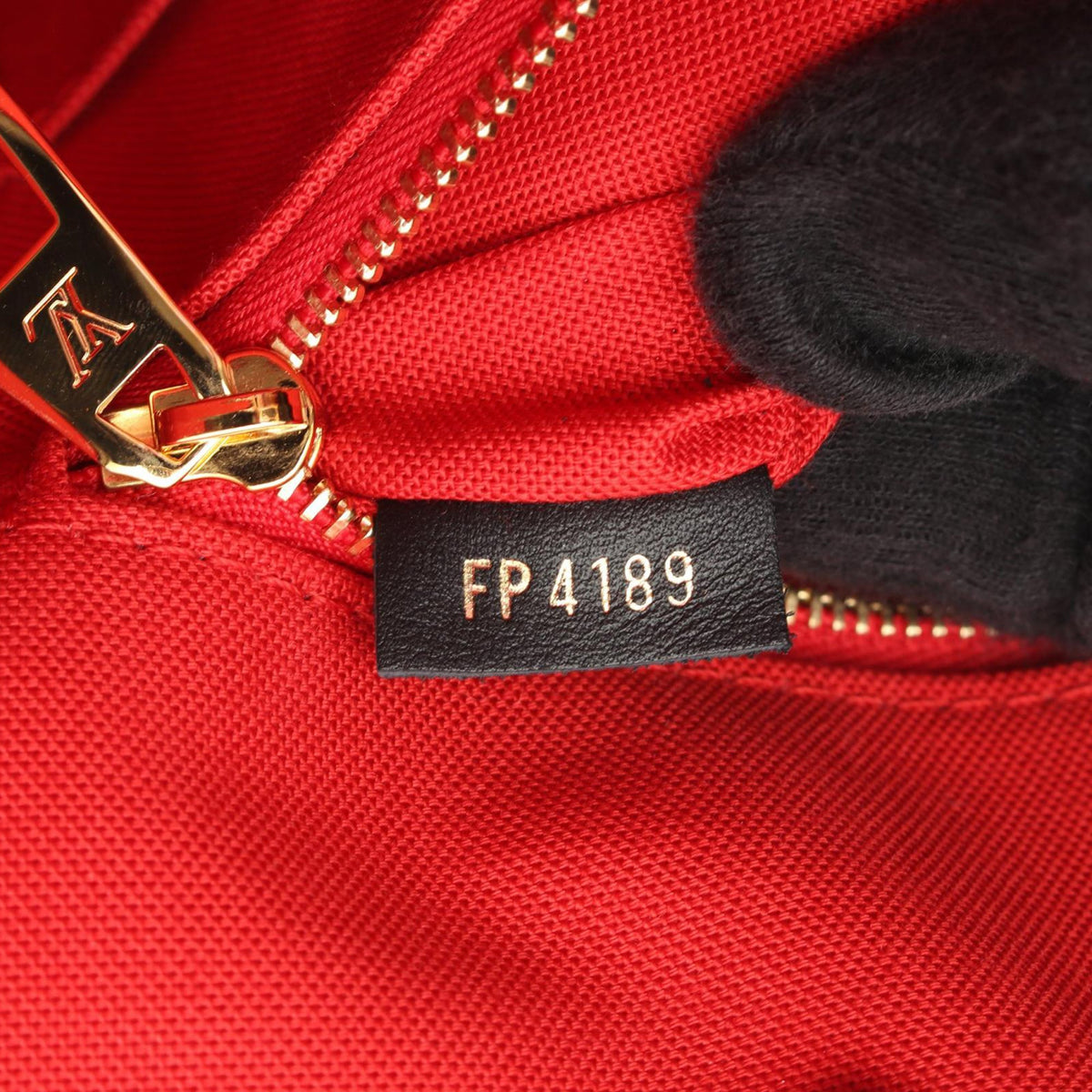 Louis Vuitton Monogram Reverse Giant OnTheGo GM