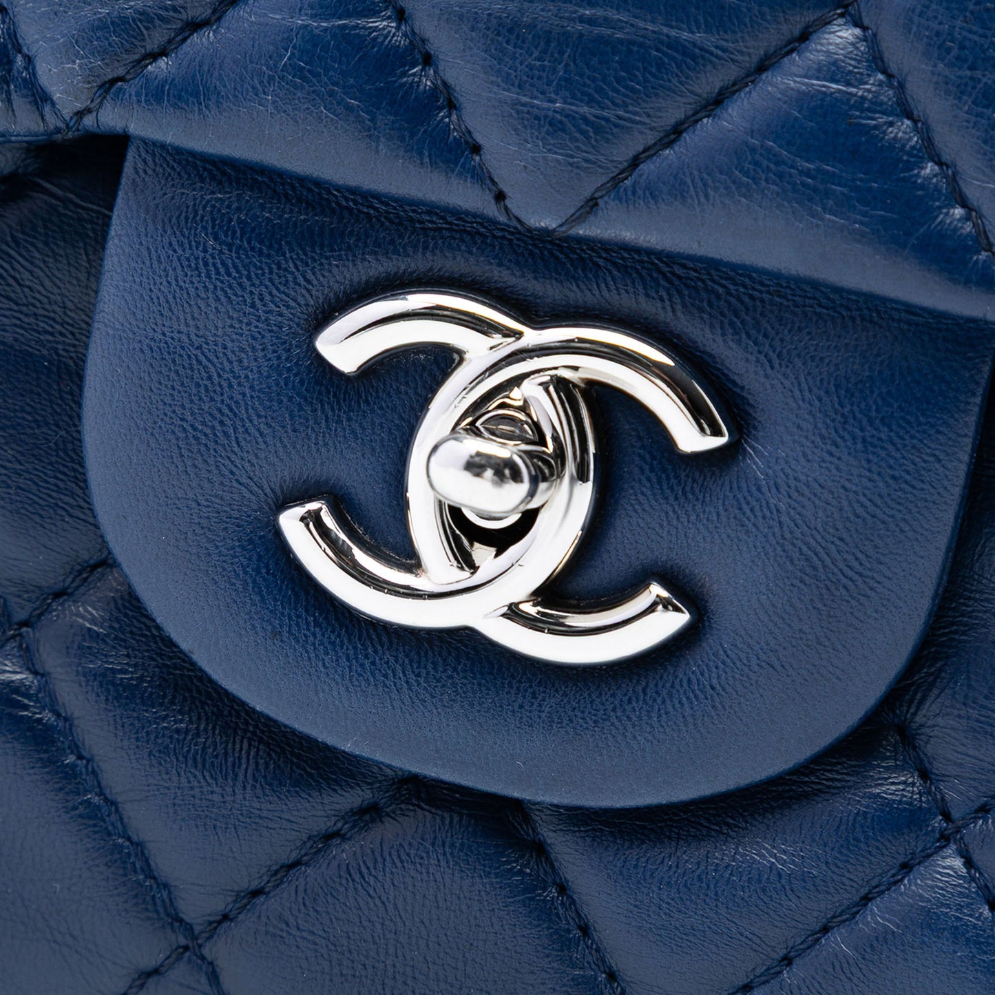 Jumbo Classic Lambskin Single Flap