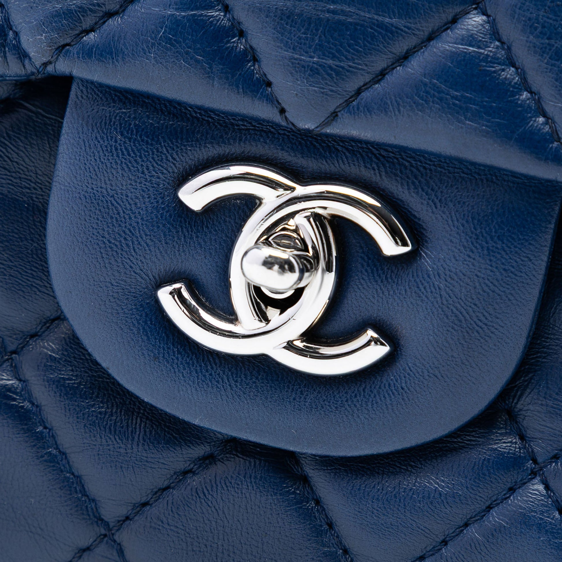 Jumbo Classic Lambskin Single Flap