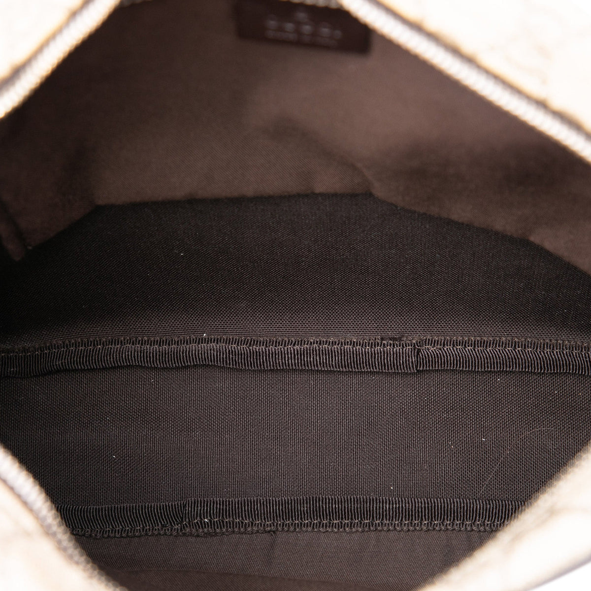 Gucci GG Supreme Crossbody — Beige