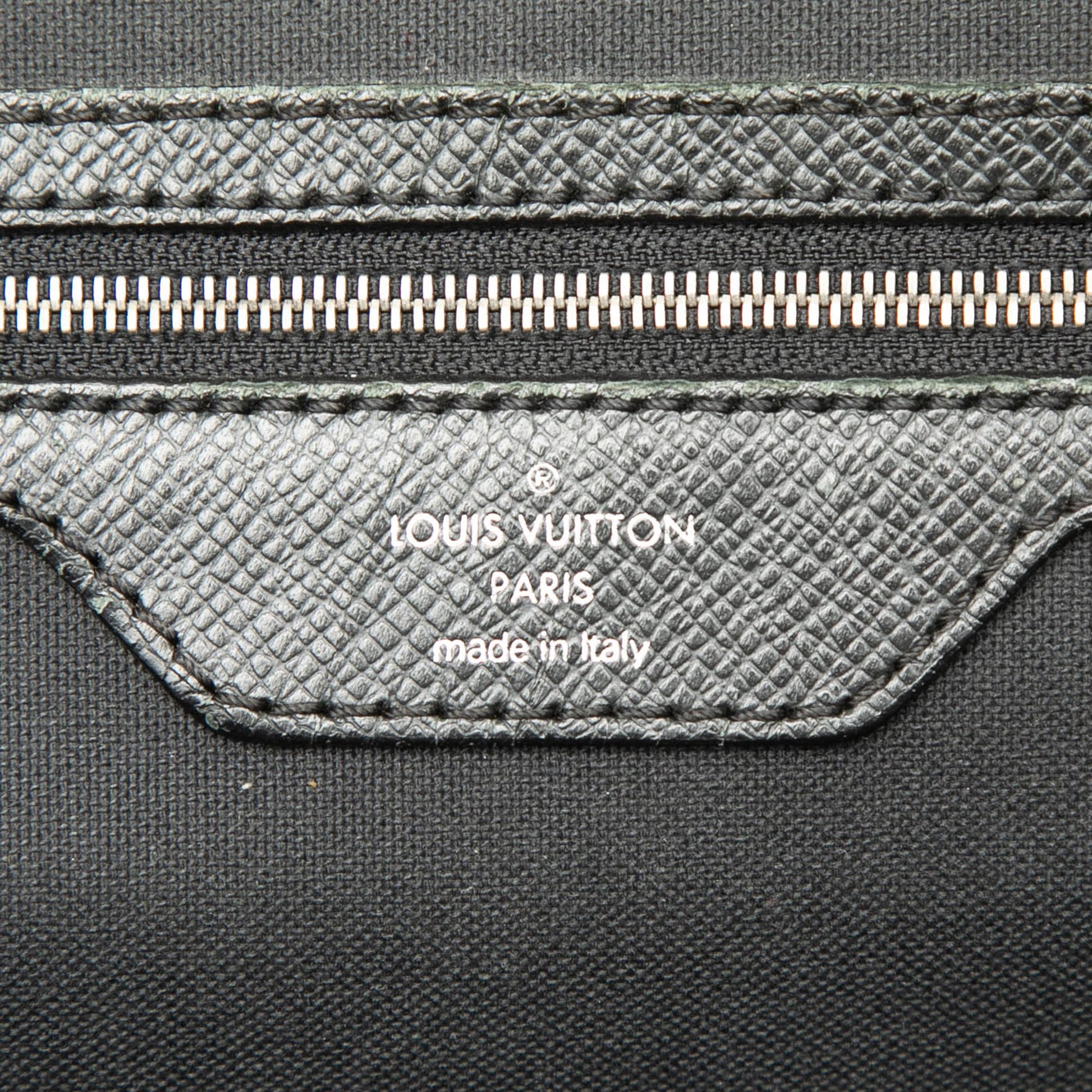 Louis Vuitton Taiga Igor Briefcase
