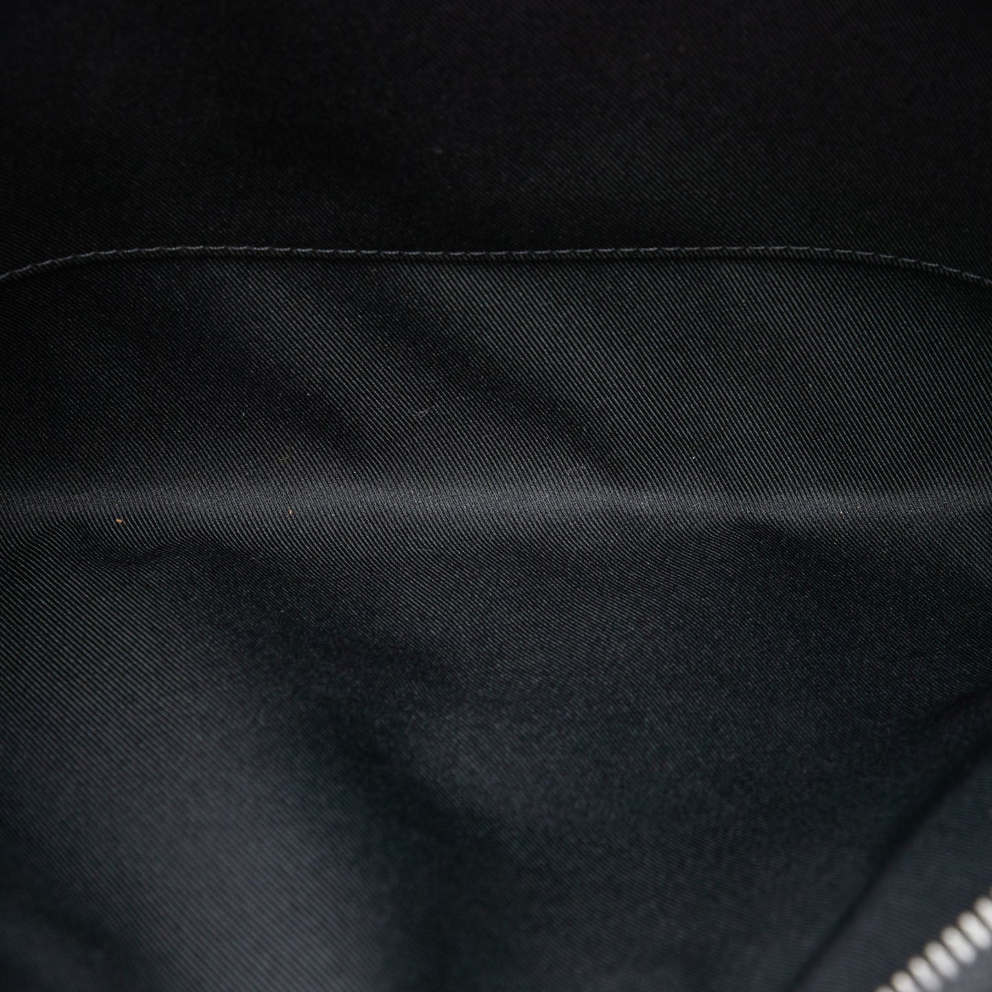 Louis Vuitton Monogram Eclipse Discovery Pochette GM