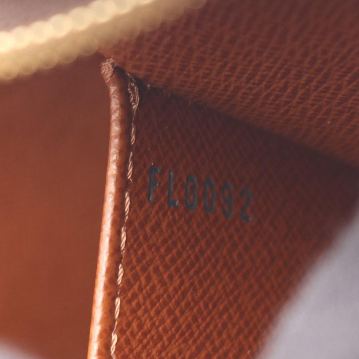 Louis Vuitton Monogram Cite MM — Brown