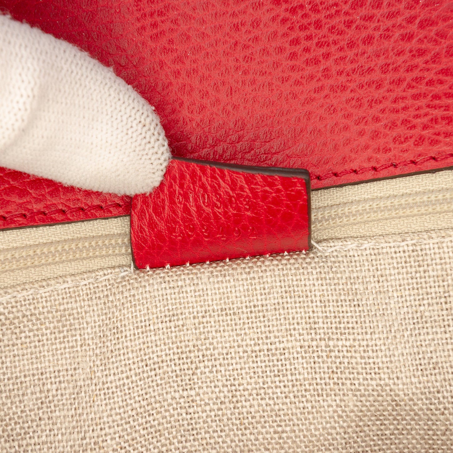 Gucci Medium Dollar Calfskin Interlocking G Crossbody