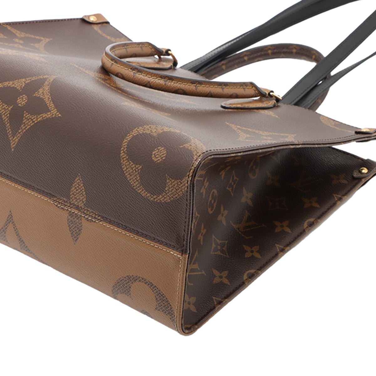 Louis Vuitton Monogram Reverse Giant OnTheGo MM