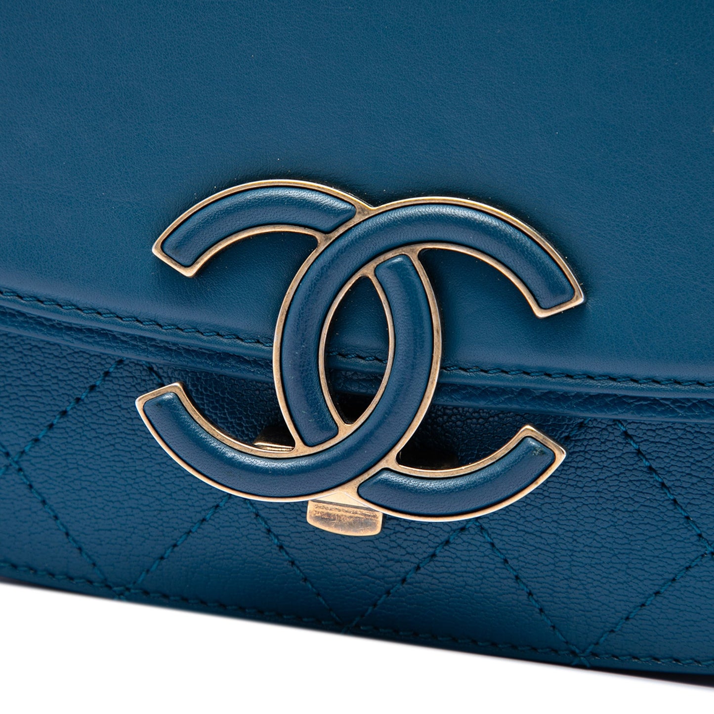 Chanel Medium Shiny Calfskin and Quilted Goatskin Coco Curve Flap