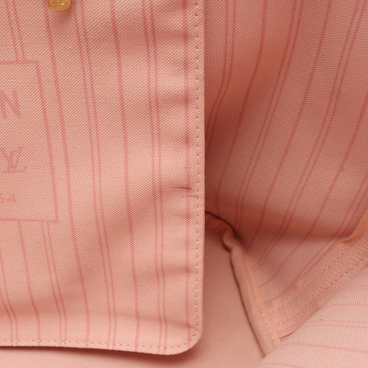 Louis Vuitton Damier Azur Neverfull MM — White