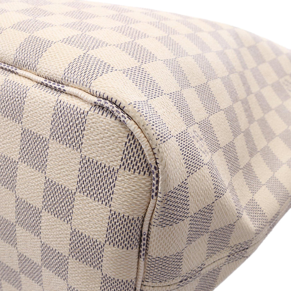 Louis Vuitton Damier Azur Neverfull MM — White