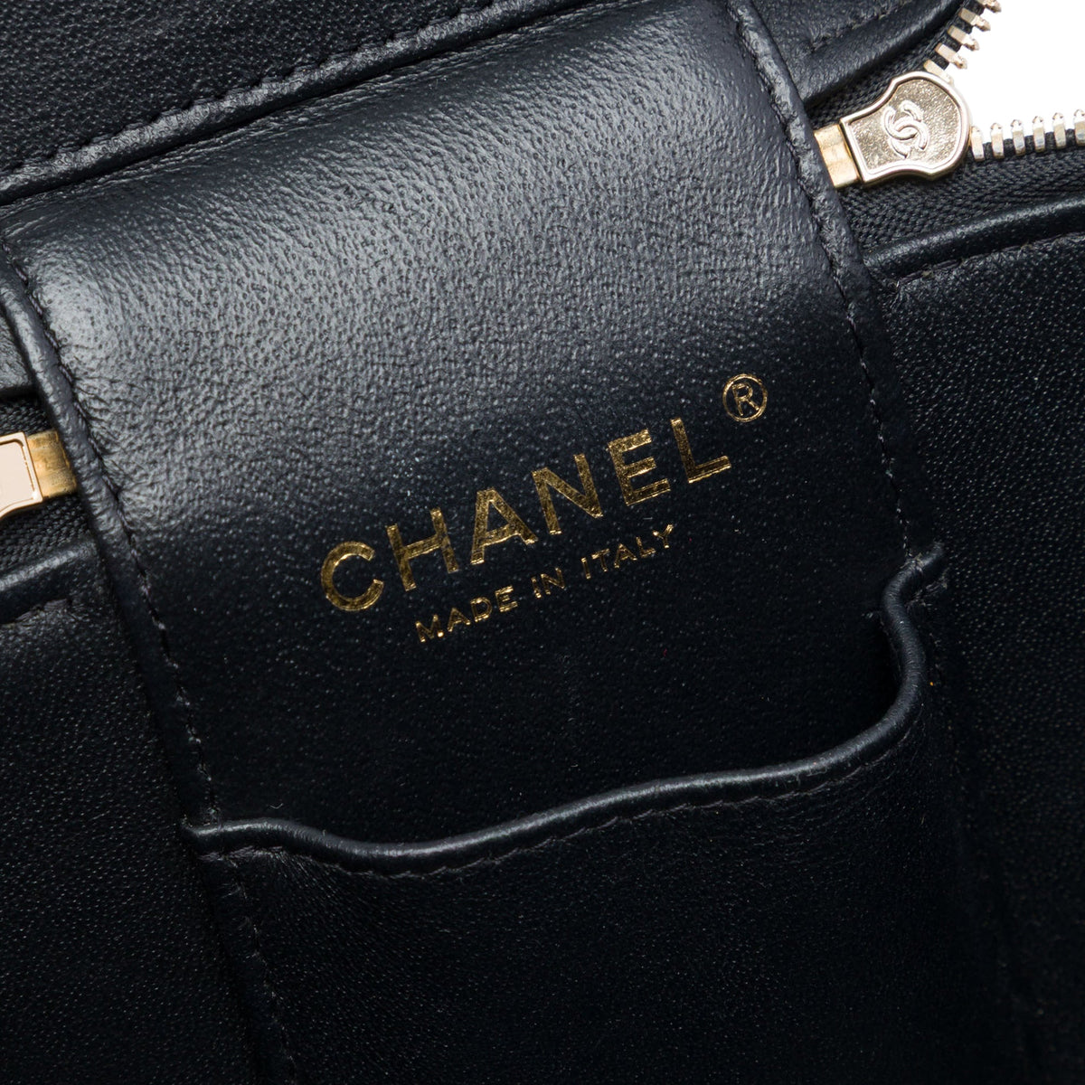 Chanel CC Quilted Caviar Top Handle Vanity Case with Chain