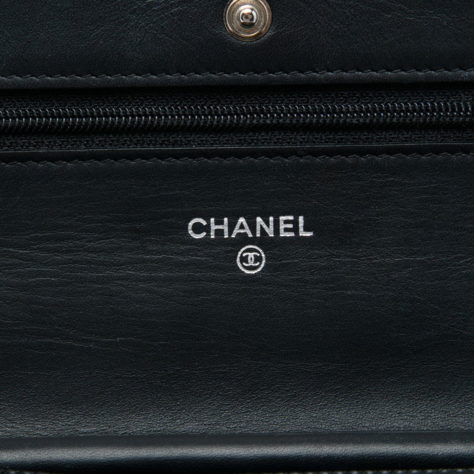 Chanel CC Quilted Patent Wallet On Chain