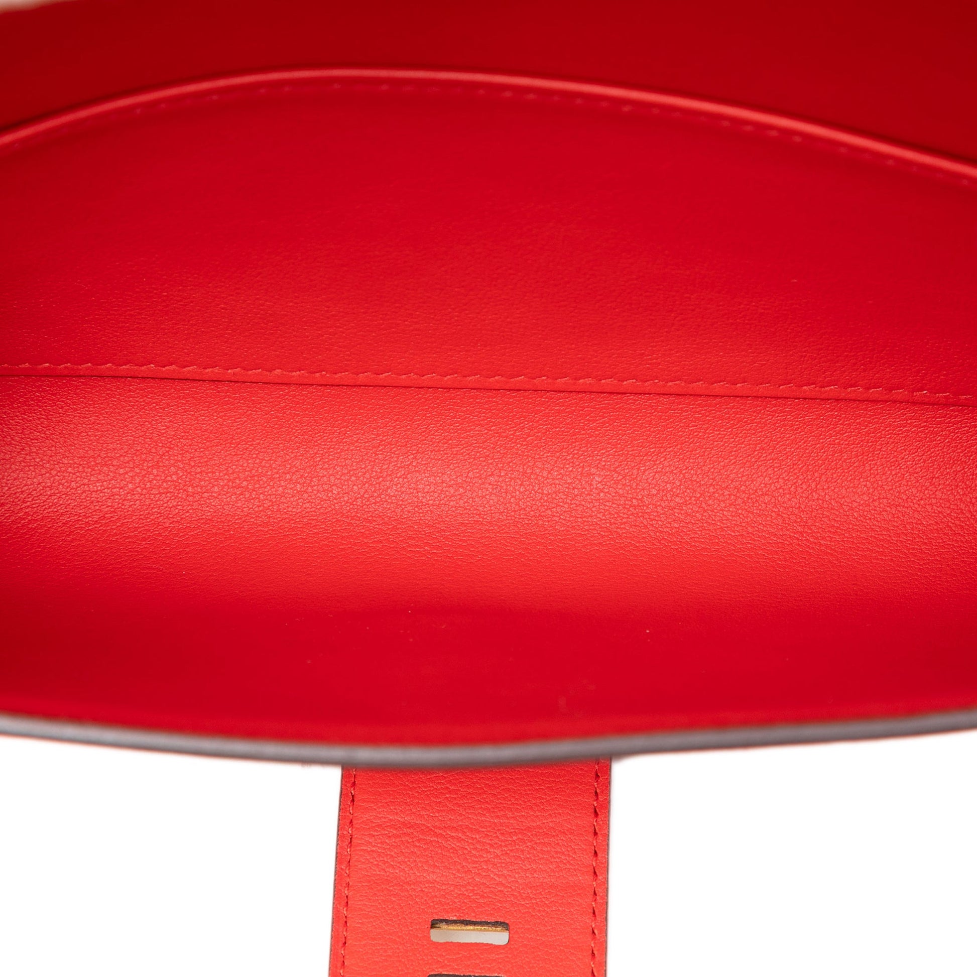 Hermès Tadelakt Medor Clutch 23