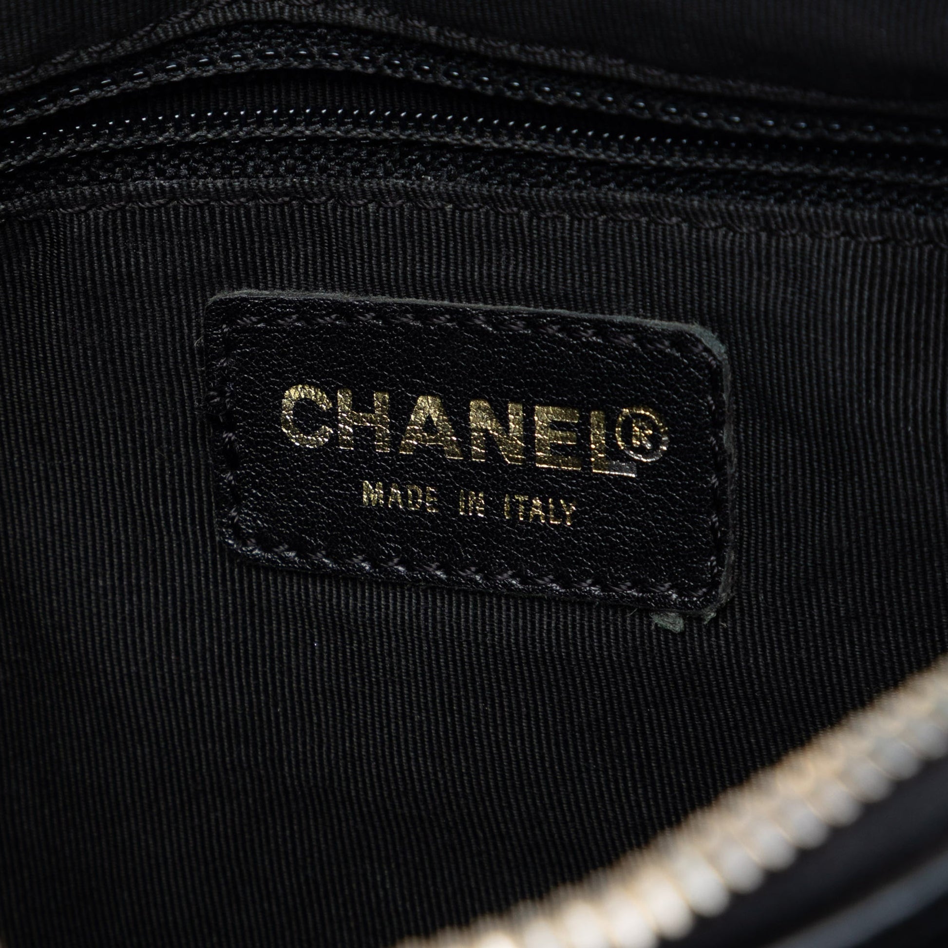 CC Chocolate Bar Lambskin Shoulder Bag